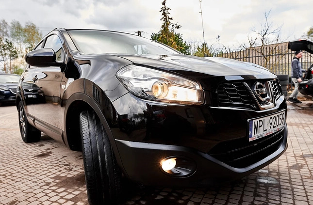 Nissan Qashqai cena 39900 przebieg: 165000, rok produkcji 2011 z Staszów małe 211